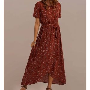 Short Sleeve Round Neck Elastic Waist Along With a Belt Tie Floral Maxi Dress